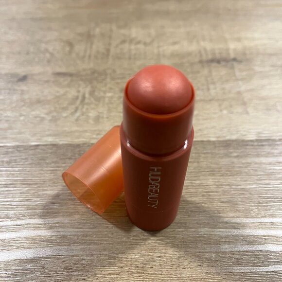 Huda Beauty Cream Blush - Rebel Red - Brand New - Picture 5 of 6